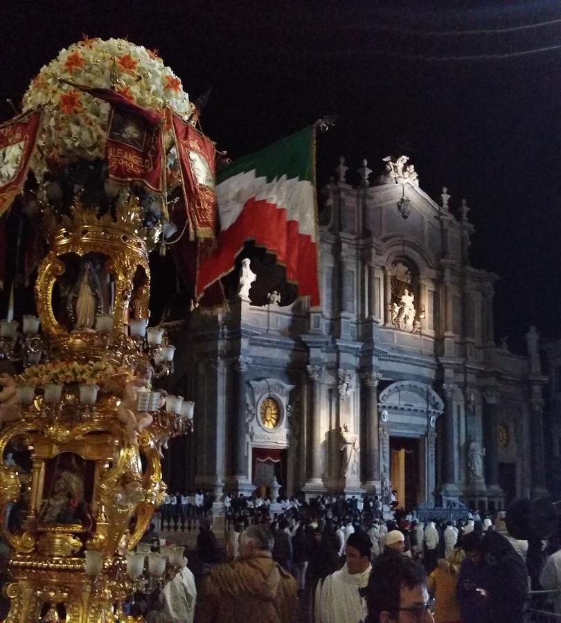 B&B Sicily Luxury Catania Bagian luar foto